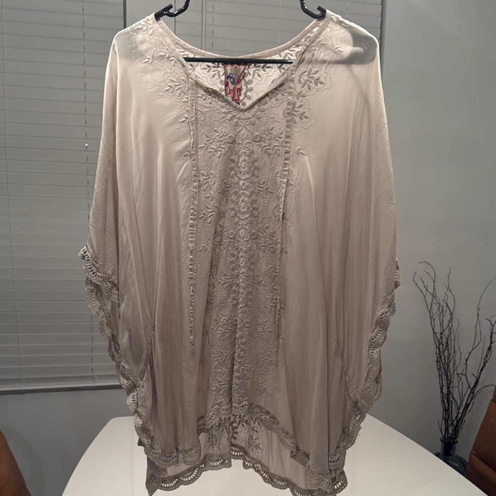 Johnny Was Tan Batwing Sleeve Tunic